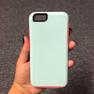 Otter box iPhone case 6/6S